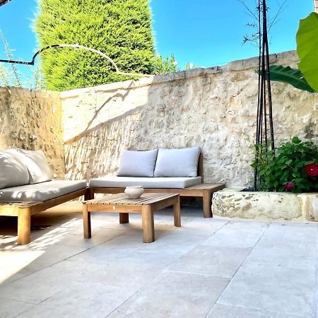 Maison De Village Fontvieille Exteriör bild
