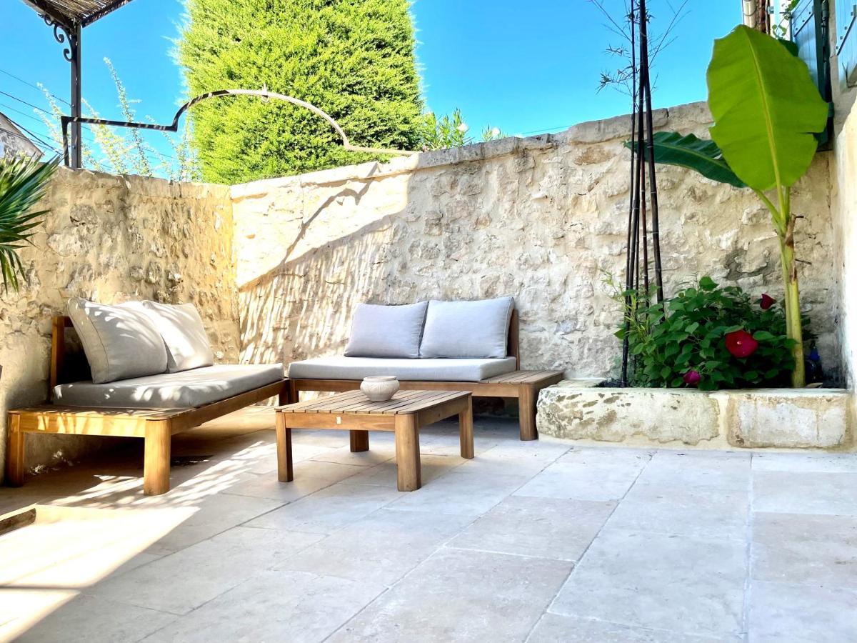 Maison De Village Fontvieille Exteriör bild