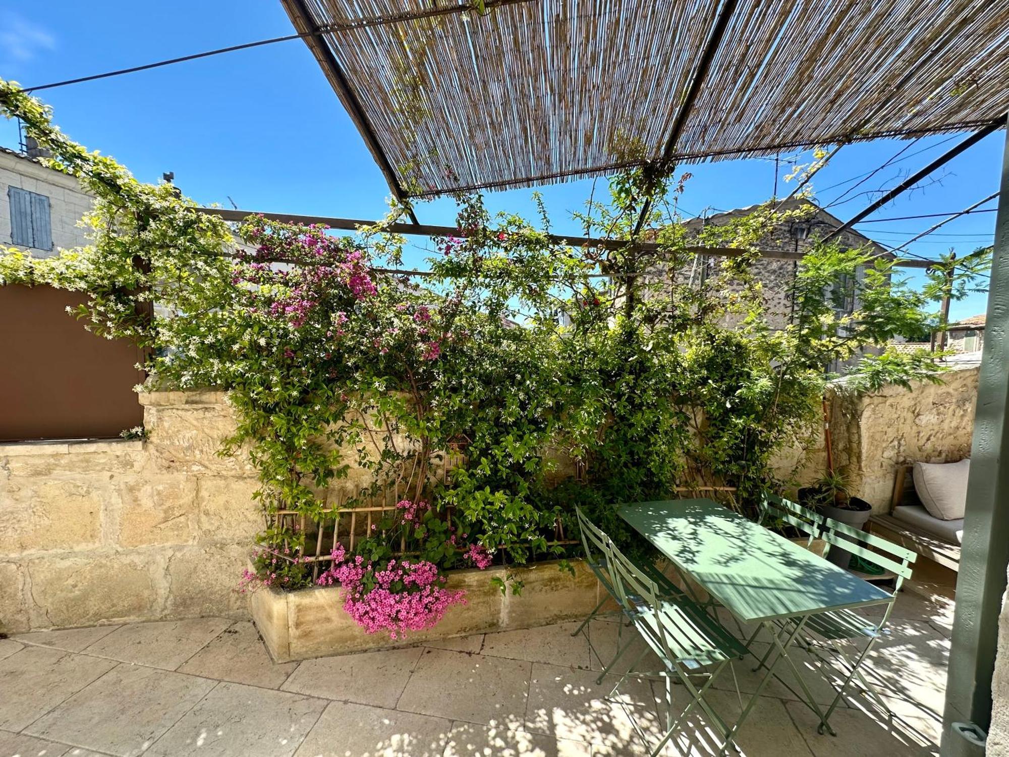 Maison De Village Fontvieille Exteriör bild